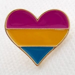 COPY - ⭐️Pins 5/$25⭐️ (MUST BUNDLE!)